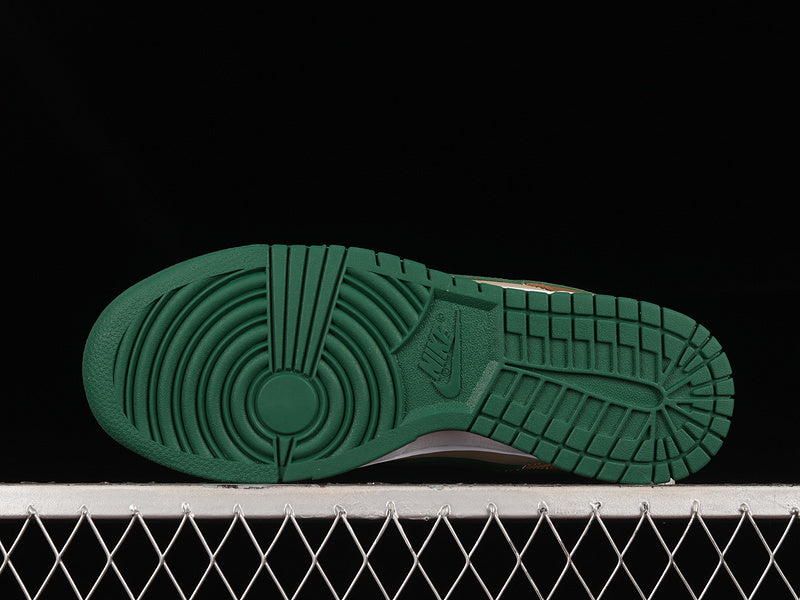 Nike Dunk Low Retro
Rattan Gorge Green