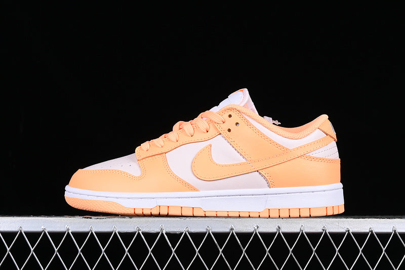 Nike Dunk Low
Peach Cream