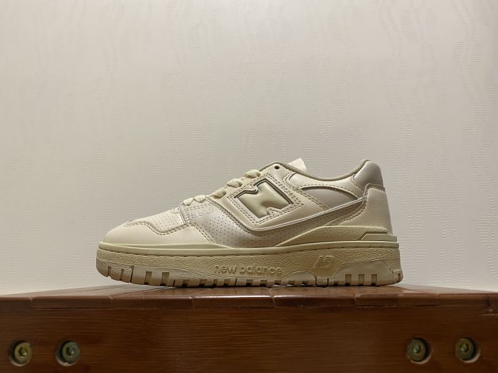 New Balance 550 AURALEE