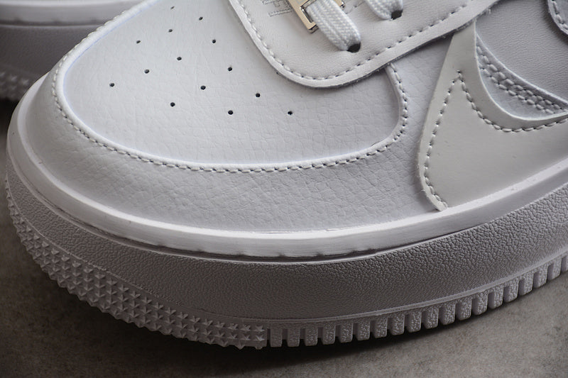 Nike Air Force 1 PLT.AF.ORM
Triple White