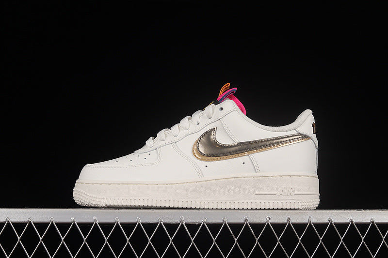 Nike Air Force 1 LV8
Double Swoosh Silver Gold (GS)