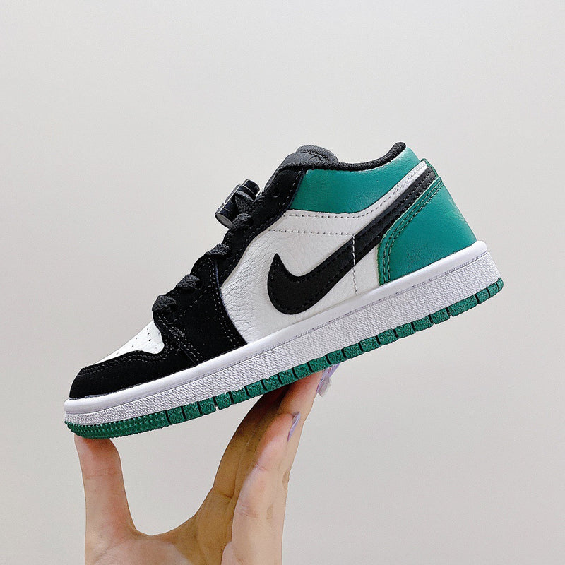 Jordan 1 Low
Mystic Green (GS) Kids