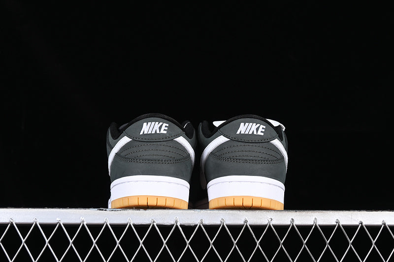 DUNK LOW SB ORANGE LABEL BLACK/WHITE