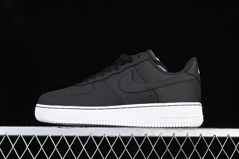 Nike Air Force 1 Low LX
Off Noir Black