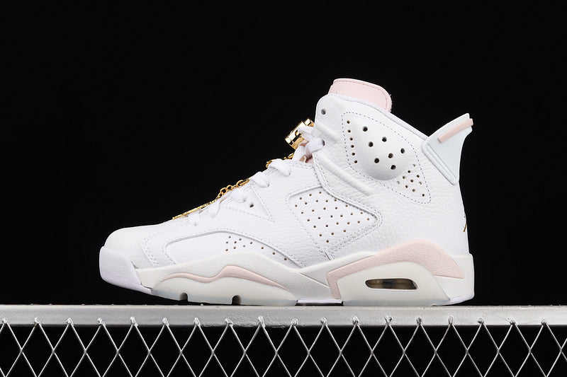 Jordan 6 Retro
Gold Hoops