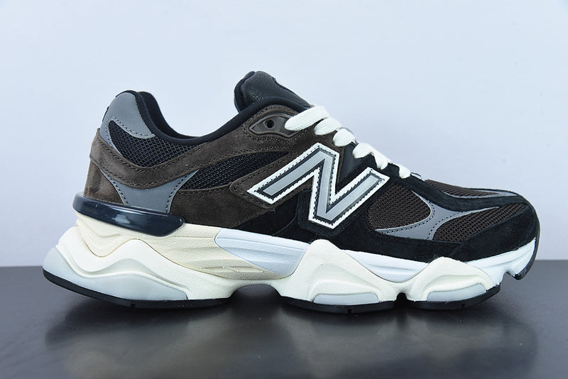 New Balance 9060
Brown Black