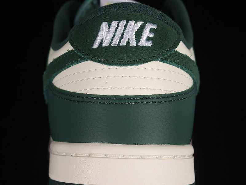 Nike Dunk Low SE
Noble Green