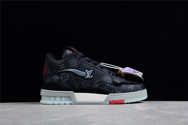 Louis Vuitton Trainer
Eclipse