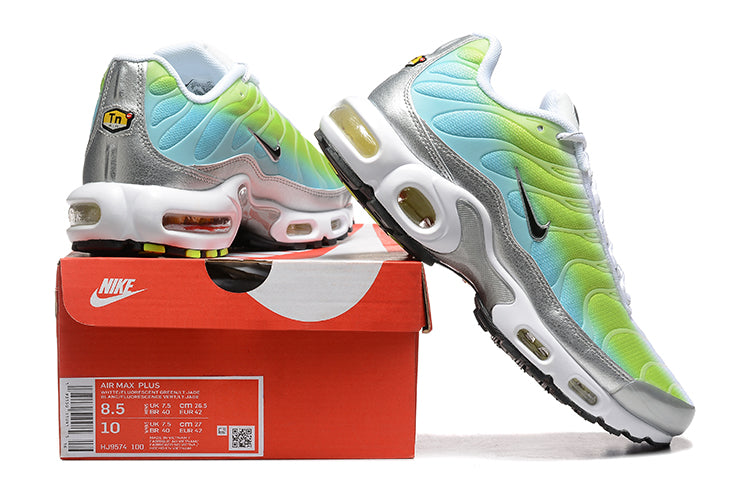 Nike Air Max Plus
Cyber Glacier Blue Gradient