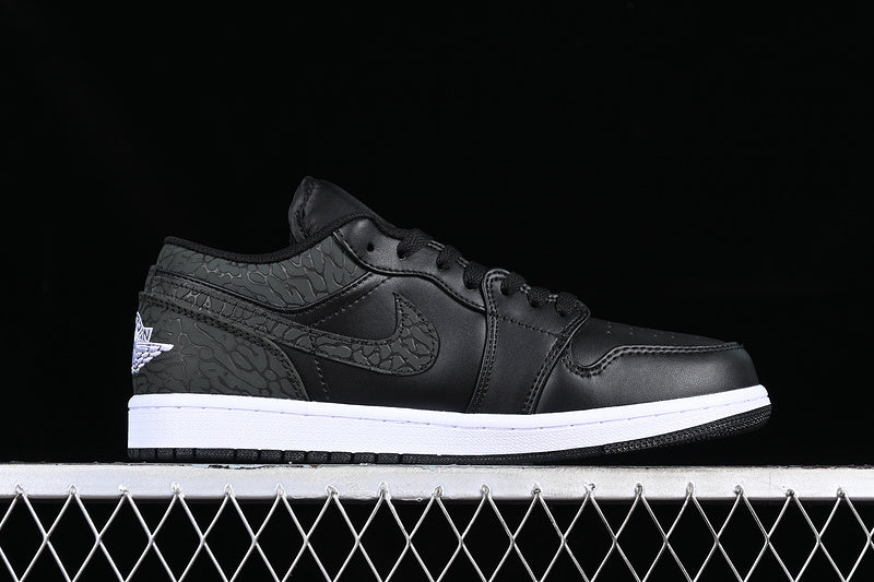 Jordan 1 Low SE
Black Elephant (GS)