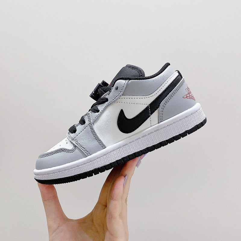 Jordan 1 Low
Light Smoke Grey Kids