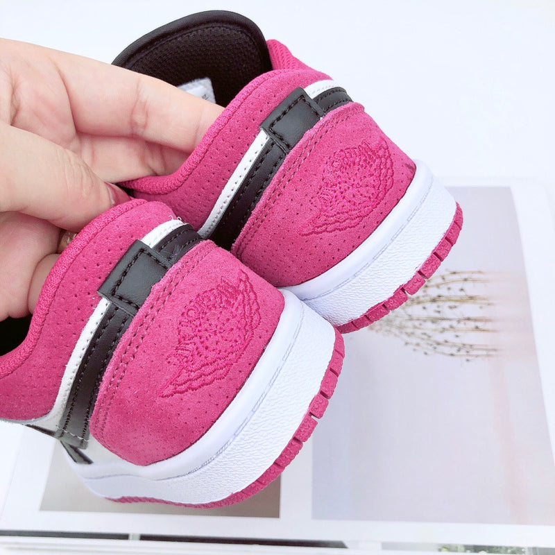 Jordan 1 Low
Pink Kids