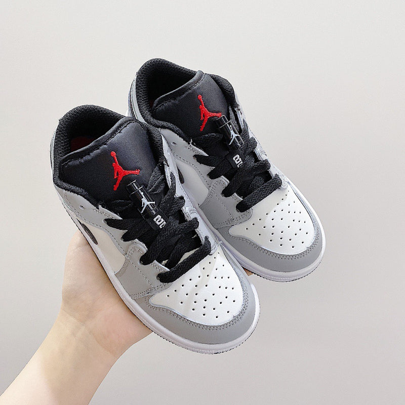 Jordan 1 Low
Light Smoke Grey Kids