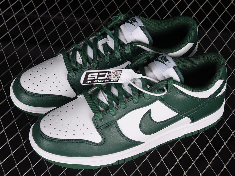 Nike Dunk Low
Michigan State (GS)