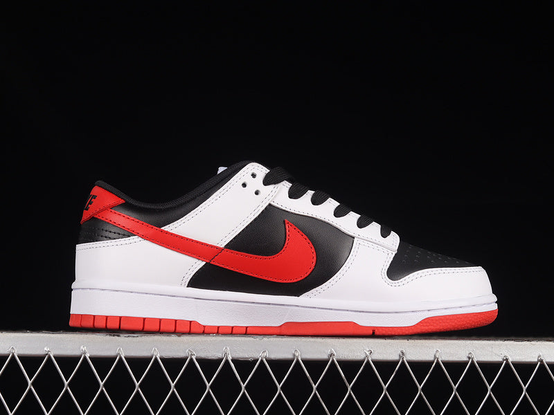 Nike Dunk Low Retro
White Black University Red