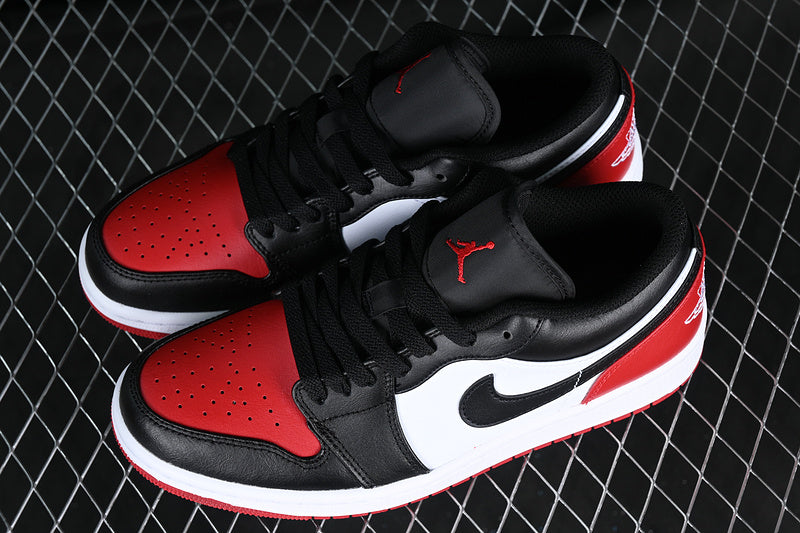 Jordan 1 Low
Bred Toe 2.0