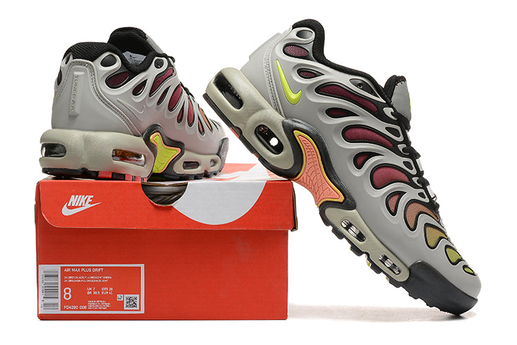 Nike Air Max Plus Drift
Light Silver Volt