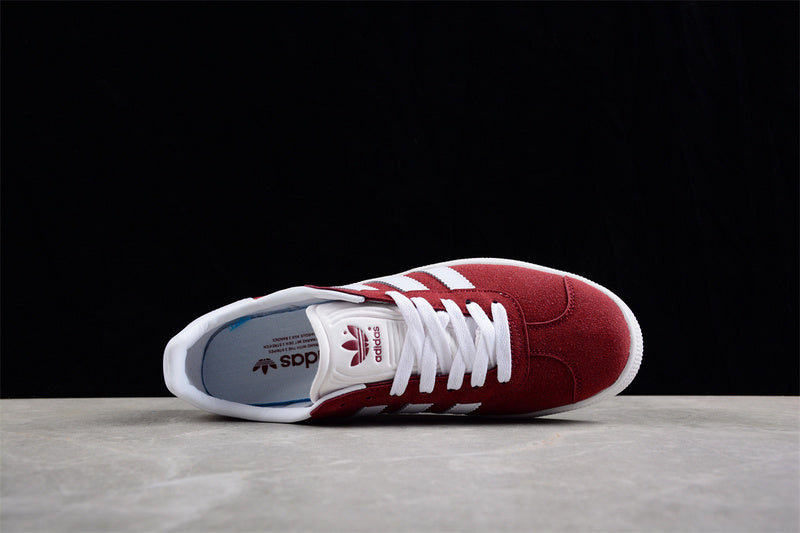 GAZELLE SHOES COLLEGIATE BURGUNDY/CLOUD WHITE/GOLD METALLIC