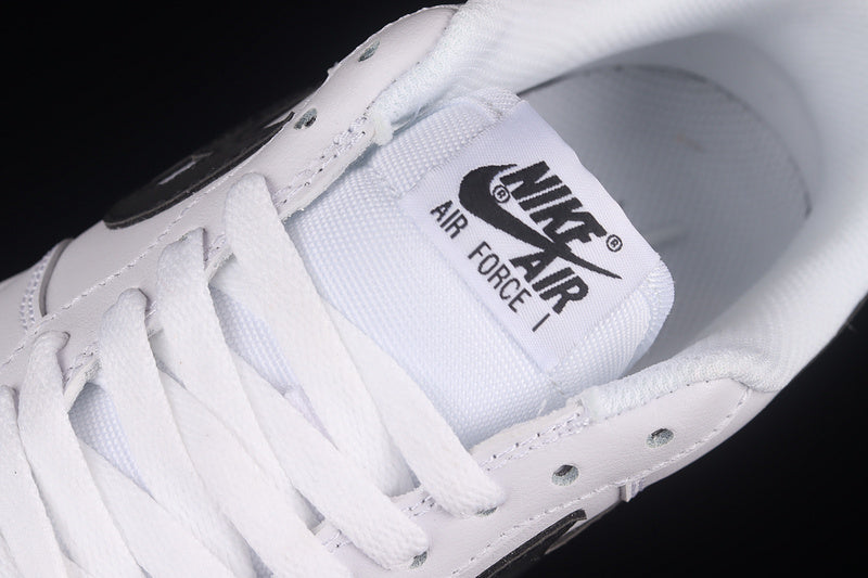 Nike Air Force 1 Low '07 FM
Cut Out Swoosh White Black