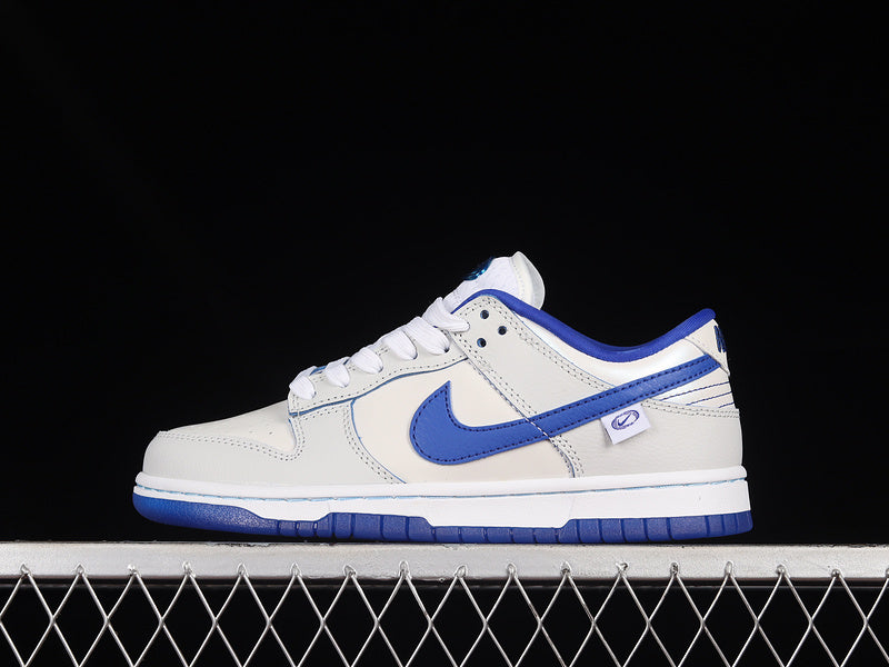 Nike Dunk Low
Worldwide White Blue