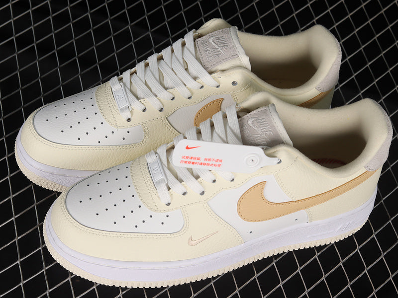 Nike Air Force 1 Low '07 SE
Coconut Milk