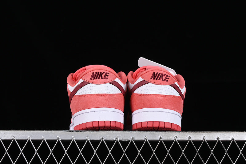 Nike Dunk Low Valentine's Day 2024