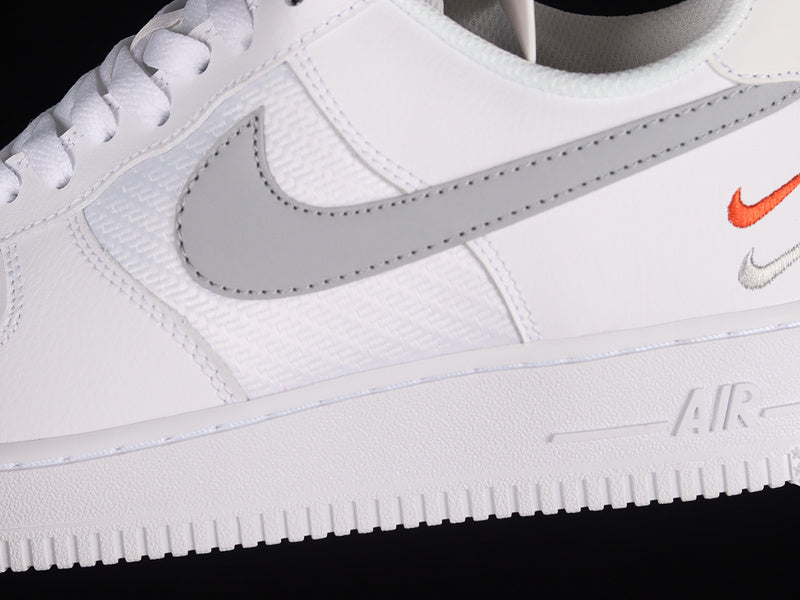 Nike Air Force 1 Low '07 SE
Double Swoosh White Picante