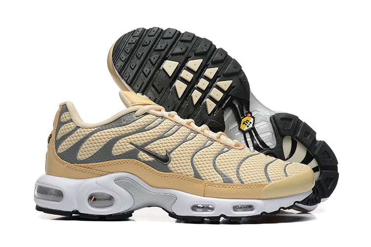 Nike Air Max Plus
Sesame