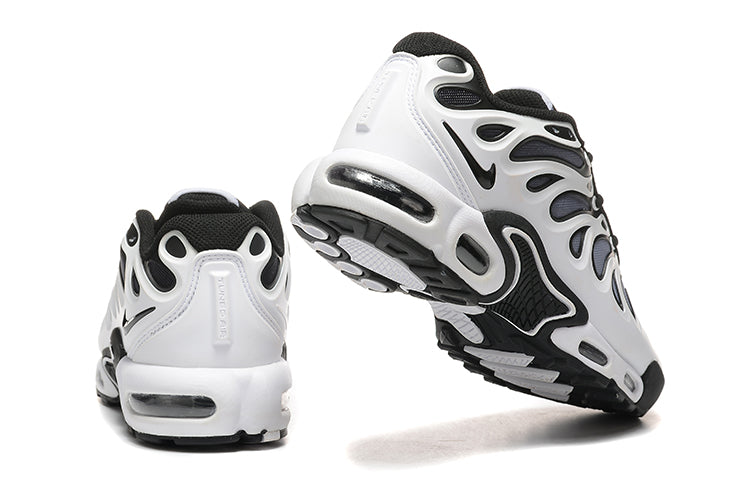 Nike Air Max Plus Drift
White Black Metallic Silver