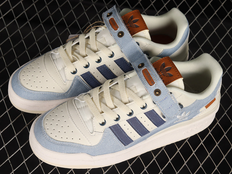 adidas Forum Low
Blue Cloud White