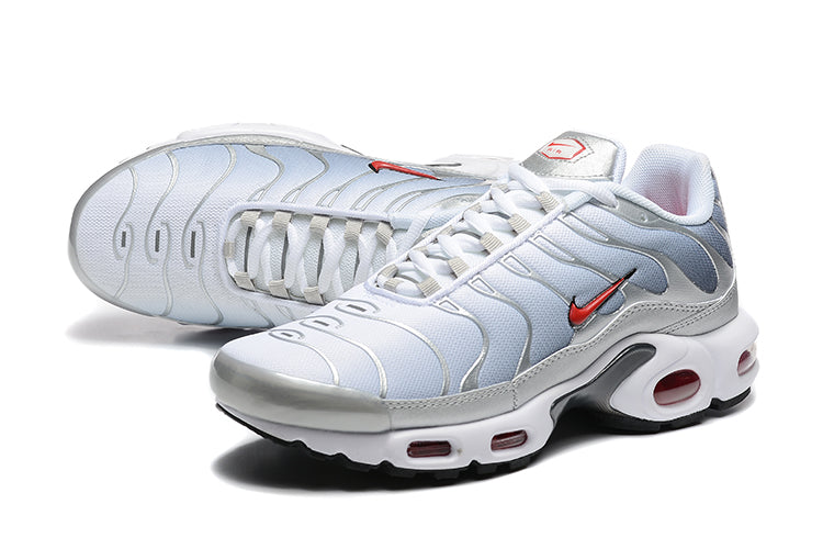 Nike Air Max Plus
Silver Bullet