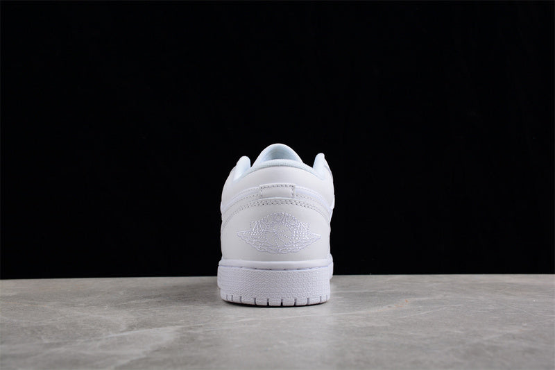 Air Jordan 1 Low
Quilted White