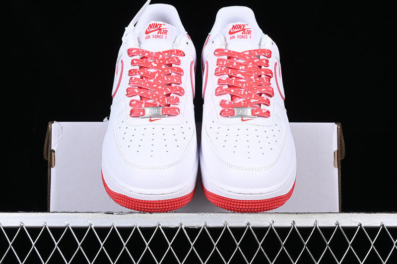 Nike Air Force 1 Low '07
White Picante Red