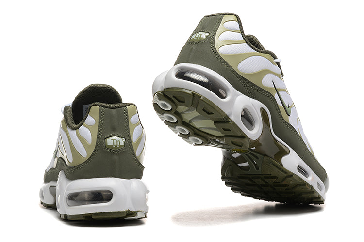 Nike Air Max Plus
Light Bone Neutral Olive