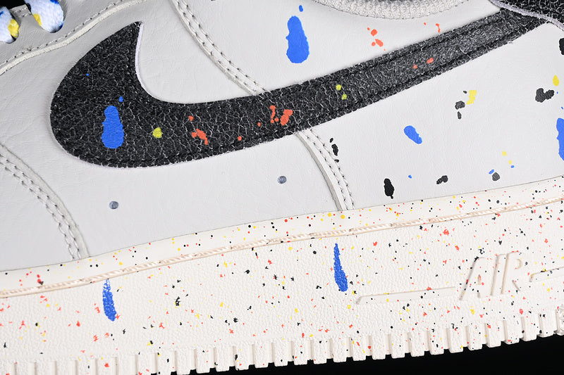 Nike Air Force 1 Low
Paint Splatter