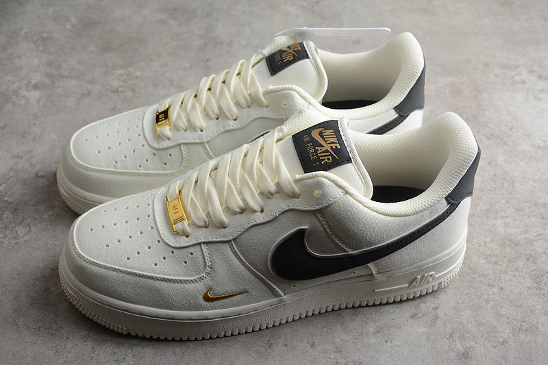 Nike Air Force 1 Low '07 Essential
White Black Gold Mini Swoosh