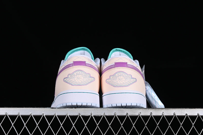 Jordan 1 Low
Multi-Color Sashiko