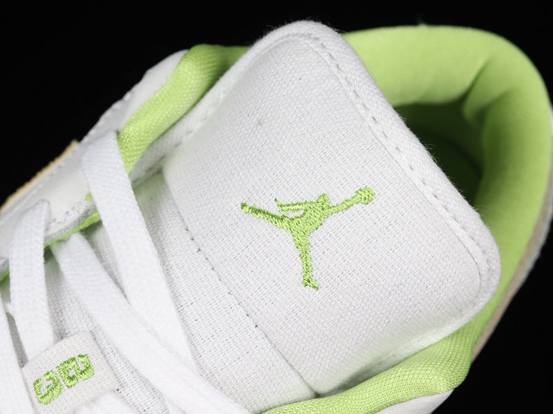 Jordan 1 Low
Pastel Grind Vivid Green (GS)