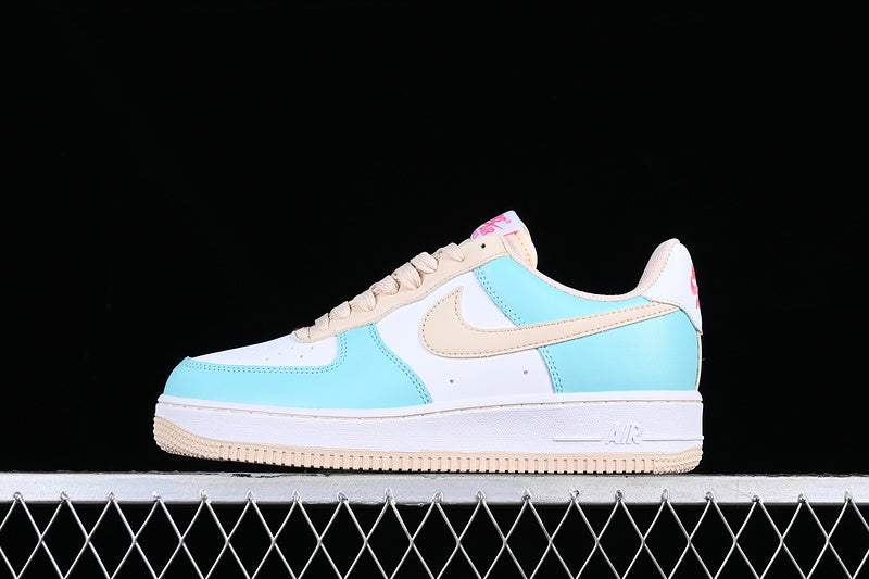 Nike Air Force 1 Low
Emerald Rise Guava Ice (GS)