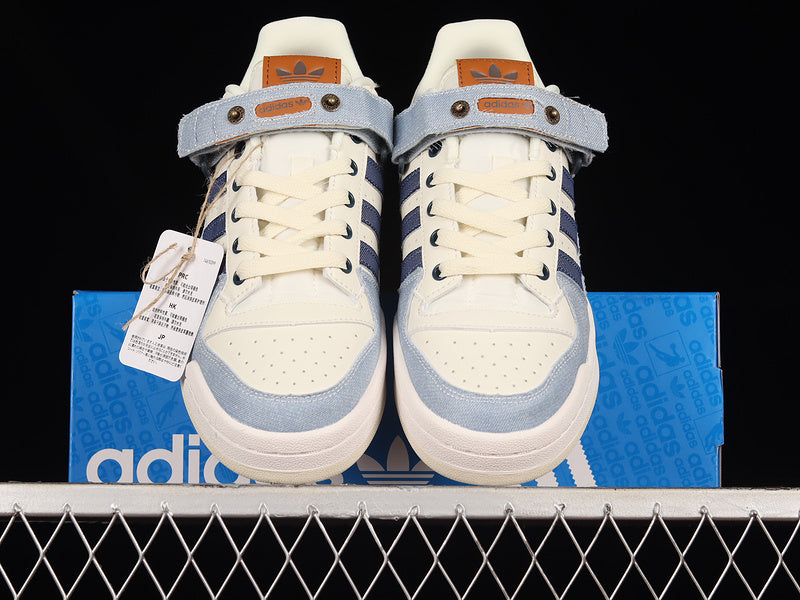 adidas Forum Low
Blue Cloud White