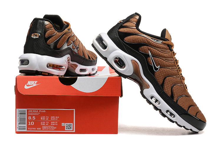 Nike Air Max Plus
Golden Harvest