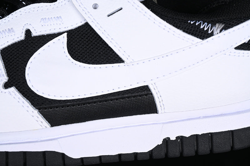 Nike Dunk Low Jumbo
Reverse Panda