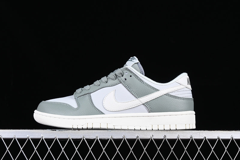 Nike Dunk Low Mica Green