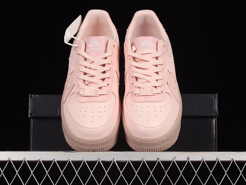 Nike Air Force 1 PLT.AF.ORM
Atmosphere Pink Oxford