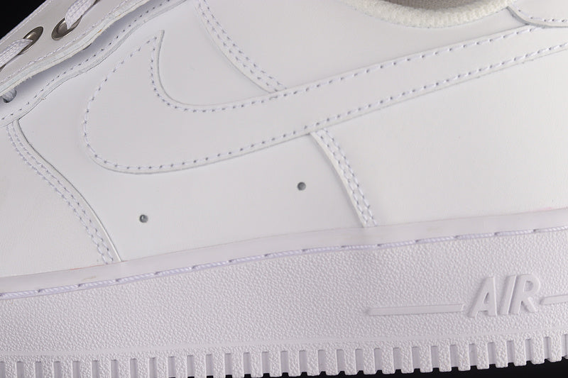 Nike Air Force 1 Low
Shroud White