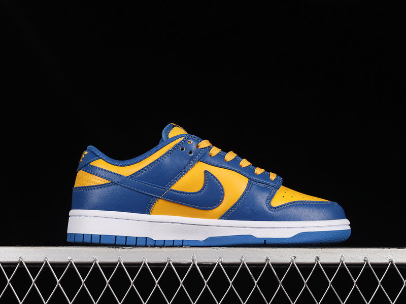 Nike Dunk Low
UCLA