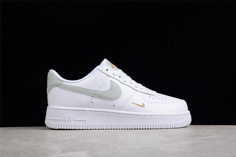 Nike Air Force 1 Low
White Grey Gold