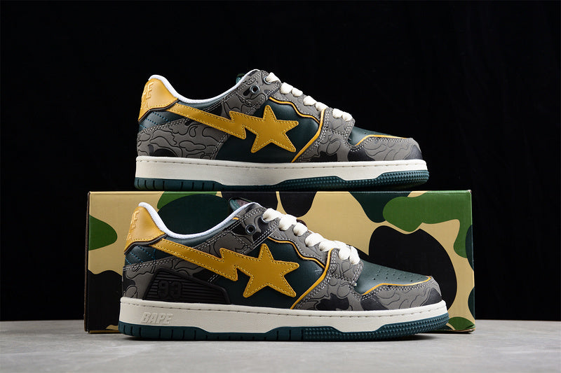 A Bathing Ape Bape SK8 Sta
Grey Mustard Yellow