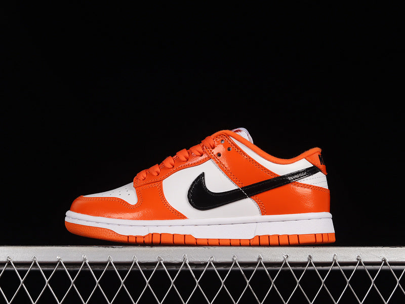 Nike Dunk Low
Patent Halloween (2022)