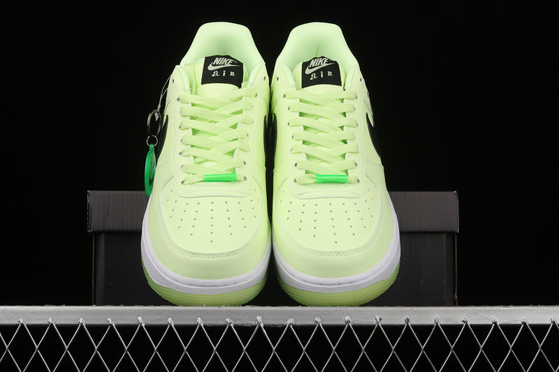 Nike Air Force 1 Low '07
Glow in the Dark